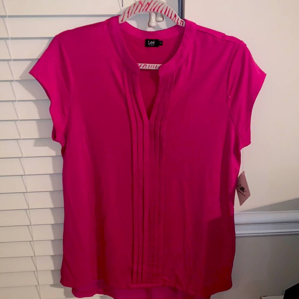 Women’s top NWT